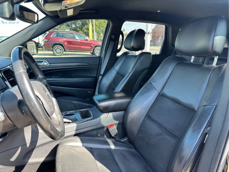 2019 Jeep Grand Cherokee Laredo