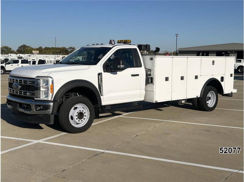 2023 Ford F-550 Super Duty Chassis Cab's photo