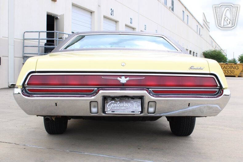 1972 Ford Thunderbird