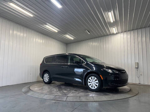 2020 Chrysler Voyager L