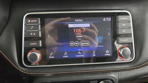 2020 Nissan Kicks SR