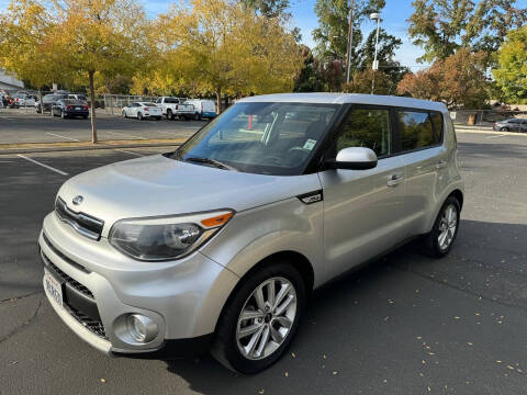 2019 Kia Soul +
