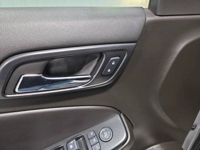 2017 GMC Yukon SLT