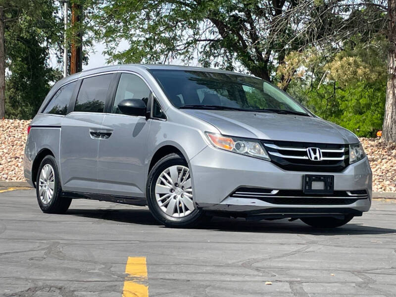 2017 Honda Odyssey LX's photo