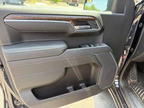 2025 GMC Sierra 1500 Elevation Standard