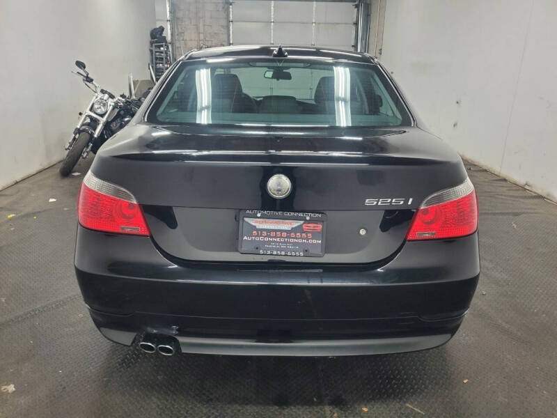 2004 BMW 5 Series 525i