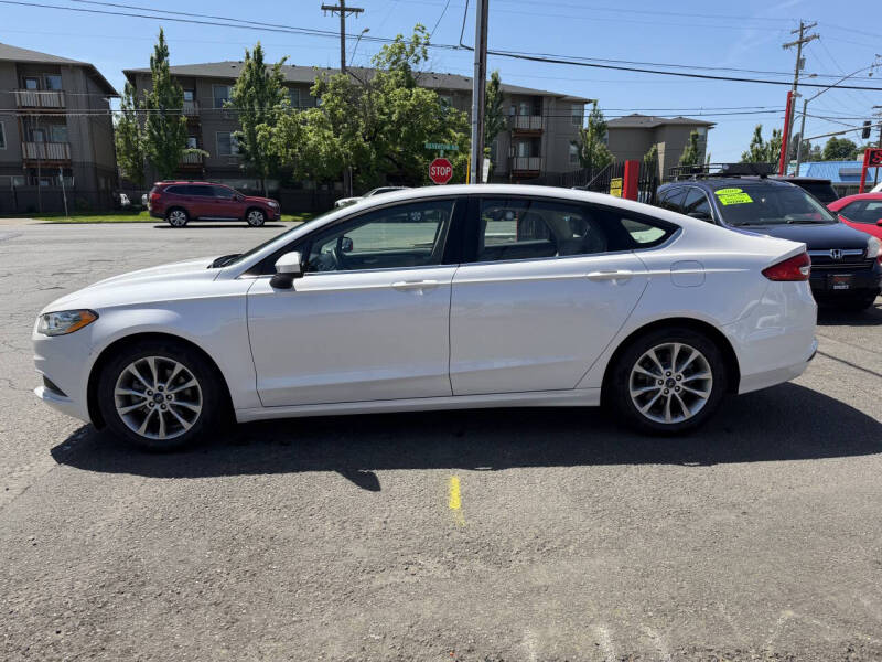 2017 Ford Fusion SE