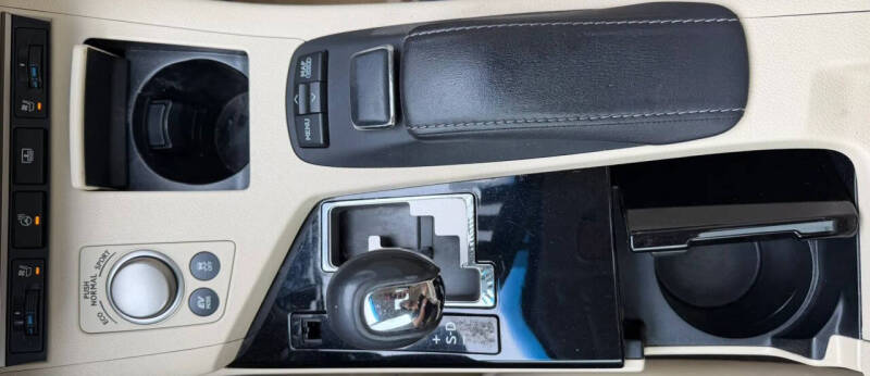 2014 Lexus ES 300h