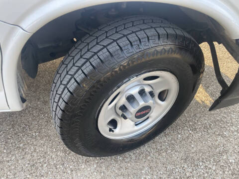 2020 GMC Savana 2500