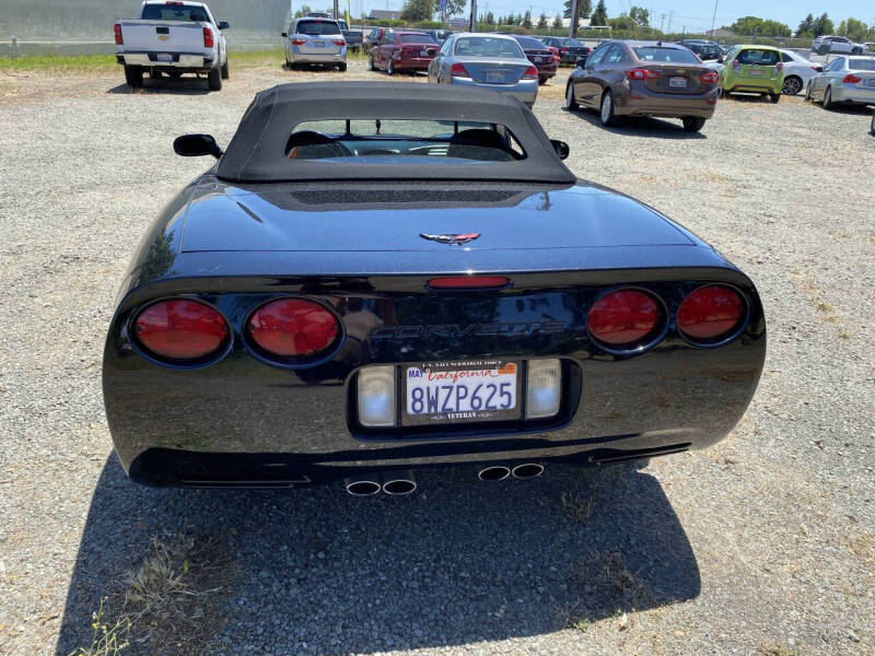 2004 Chevrolet Corvette