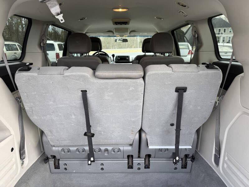 2012 Volkswagen Routan S