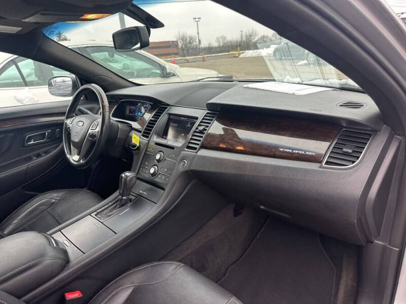 2013 Ford Taurus Limited