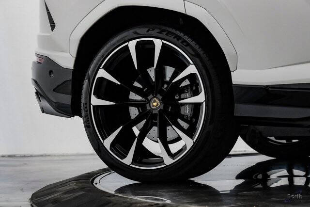 2022 Lamborghini Urus