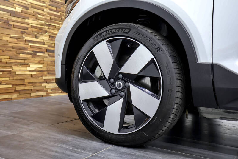 2023 Volvo XC40 Recharge Twin Ultimate