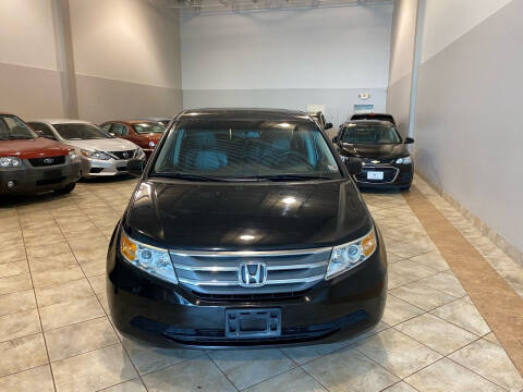 2012 Honda Odyssey for sale at Super Bee Auto in Chantilly VA