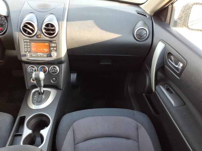 2011 Nissan Rogue SV