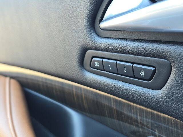 2020 Cadillac XT4 Premium Luxury