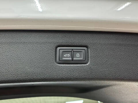 2022 Audi Q7 quattro Premium Plus 55 TFSI