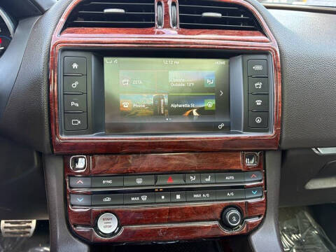 2017 Jaguar F-PACE 35t Prestige