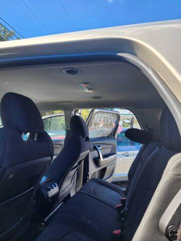 2011 GMC Acadia SL
