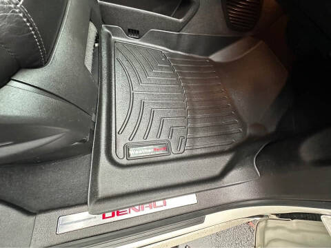 2013 GMC Acadia Denali