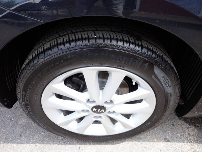 2017 Kia Forte5 LX