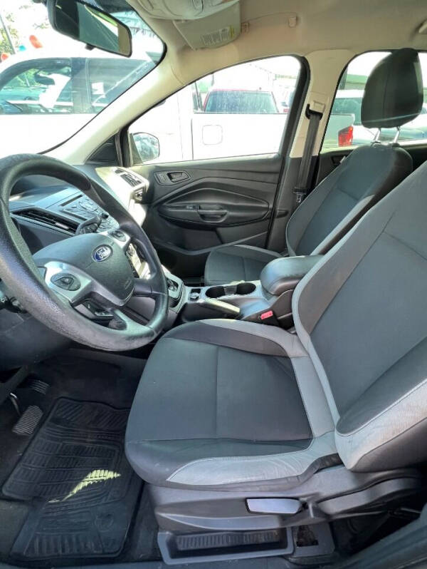 2014 Ford Escape S