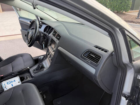 2015 Volkswagen Golf TSI S