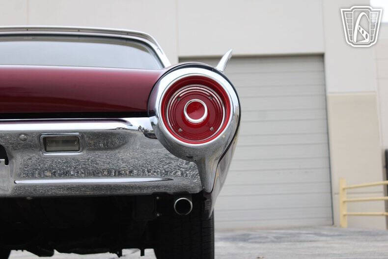 1962 Ford Thunderbird