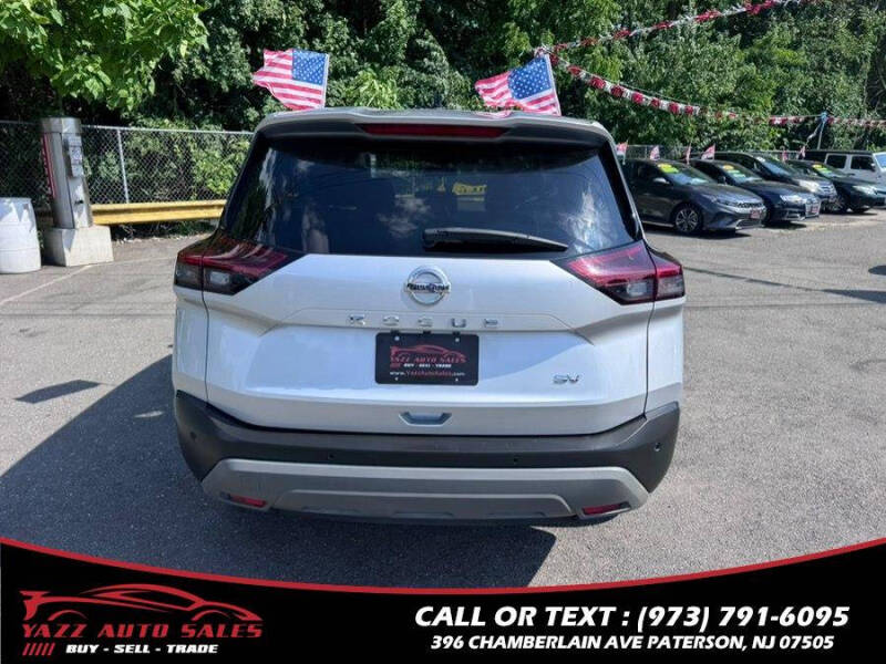 2021 Nissan Rogue SV