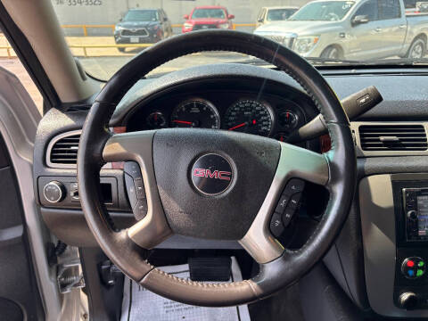 2011 GMC Yukon XL SLE