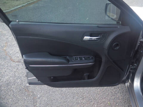 2011 Dodge Charger SE