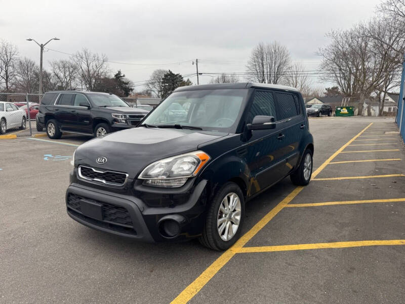 2012 Kia Soul +