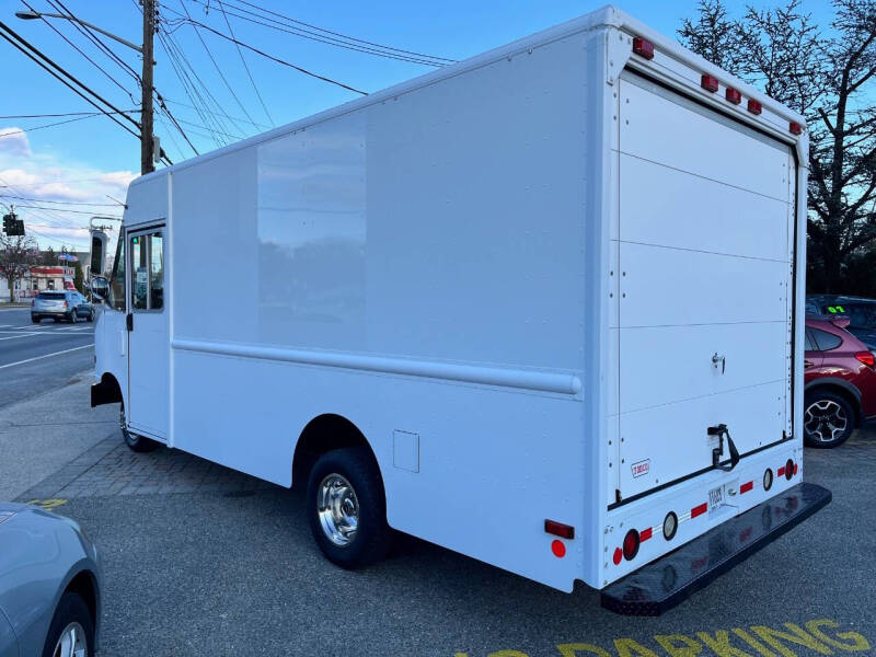 2011 Ford E-Series E-350 SD