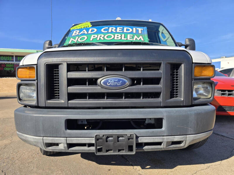 2010 Ford E-Series E-250