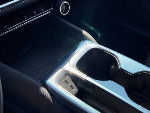 2026 Chevrolet Equinox EV LT 2