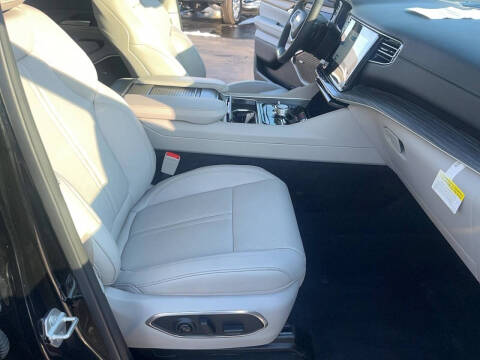 2024 Jeep Wagoneer L Series III