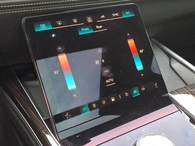 2025 Cadillac Escalade Premium Luxury