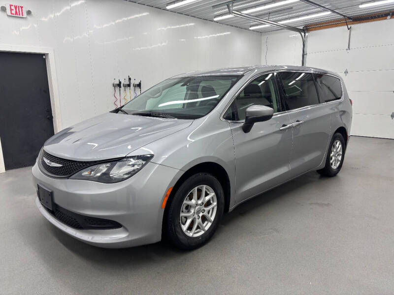 2021 Chrysler Voyager LX