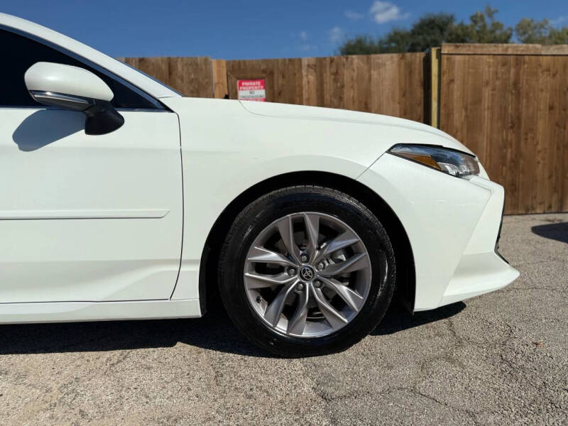 2021 Toyota Avalon XLE