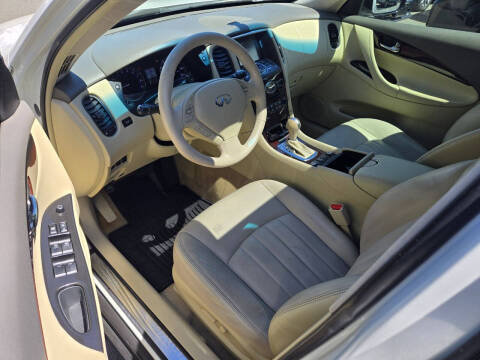 2013 Infiniti EX37 Journey