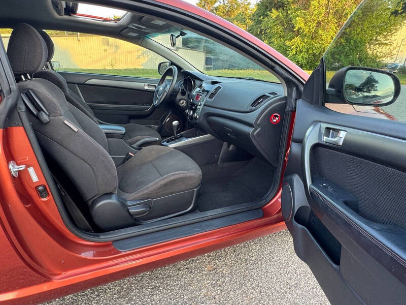 2010 Kia Forte Koup SX