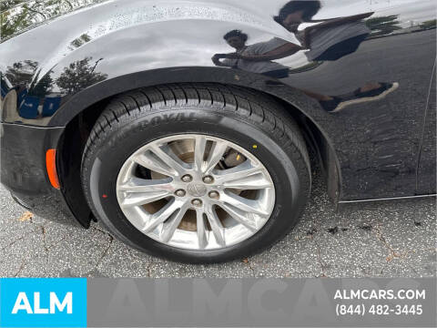 2021 Chrysler 300 Touring