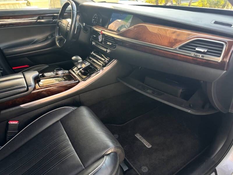 2017 Genesis G90 5.0 Ultimate