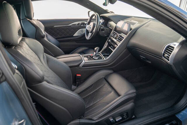 2020 BMW M8 30