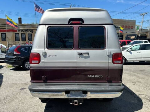 2003 Dodge Ram Van 1500