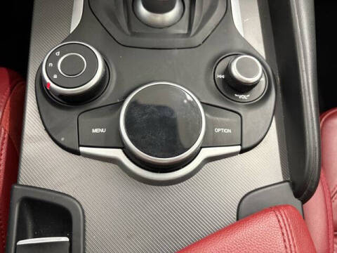 2019 Alfa Romeo Giulia Ti Sport