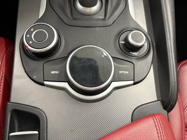 2019 Alfa Romeo Giulia Ti Sport