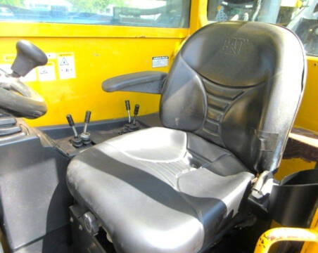 2012 Caterpillar TL 1055