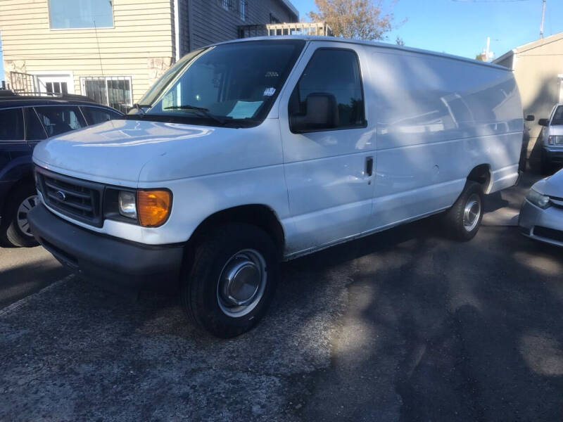 2006 Ford E-Series for sale at Chuck Wise Motors in Portland OR